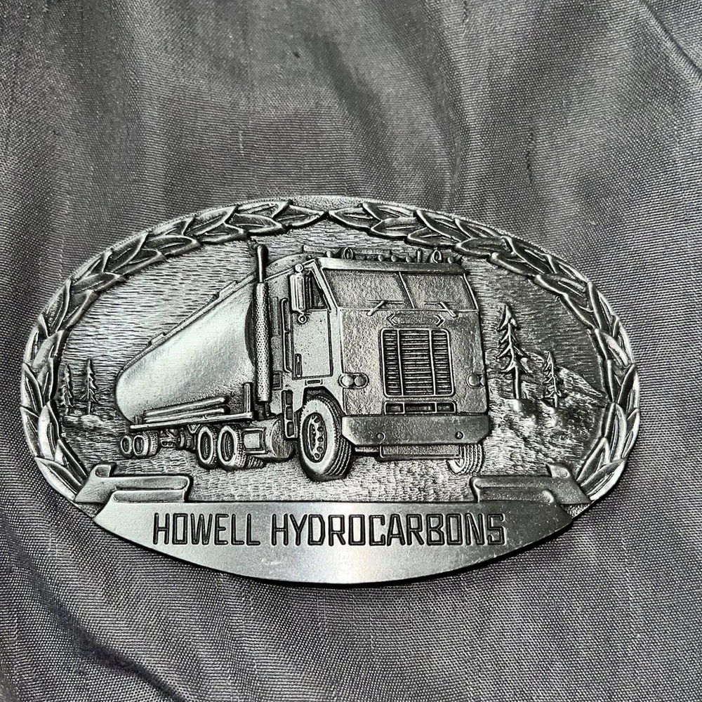 Tanker Oil Transport Truck 18 Wheeler Belt Buckle-Indiana Metal Craft Vtg 1982